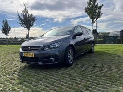Grijs Gebruikt 2019 Peugeot 308 MPV | € 12.950 (Eerlijke prijs)