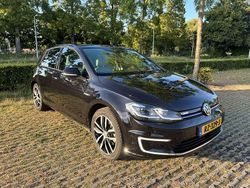 Zwart Gebruikt 2018 VW e-Golf Hatchback | € 10.000 (Eerlijke prijs)