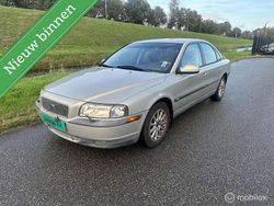 Beige Gebruikt 2002 Volvo S80 Sedan | € 1.466