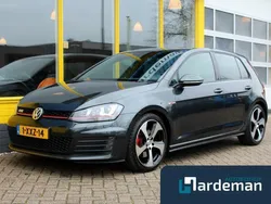 Zwart, metallic lak Gebruikt 2014 VW Golf VII GTI Hatchback | € 18.900 (Eerlijke prijs)