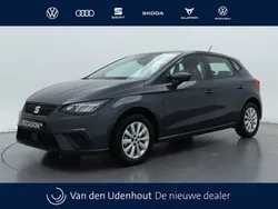 Grijs, metallic lak Gebruikt 2024 Seat Ibiza Style Hatchback | € 19.950 (Iets duurder)