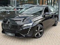 Zwart Gebruikt 2022 Peugeot 308 Hatchback | € 19.950 (Eerlijke prijs)