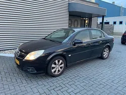 Zwart Gebruikt 2006 Opel Vectra Cosmo Sedan | € 1.750 (Goede deal)