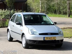 Grijs Gebruikt 2005 Ford Fiesta Style Hatchback | € 1.299 (Eerlijke prijs)