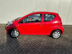 Rood Gebruikt 2007 Peugeot 107 Hatchback | € 1.650 (Eerlijke prijs)