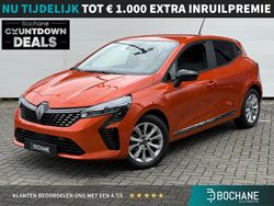 Oranje Gebruikt 2024 Renault Clio V Evolution Hatchback | € 18.695 (Eerlijke prijs)