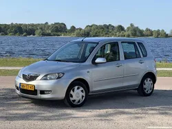 Grijs Gebruikt 2005 Mazda 2 Touring Stationwagen | € 2.600 (Eerlijke prijs)