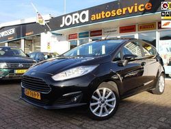 Zwart Gebruikt 2015 Ford Fiesta Titanium Hatchback | € 5.990 (Eerlijke prijs)