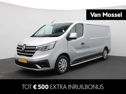 Gris highland Gebruikt 2023 Renault Trafic Van | € 22.930 (Eerlijke prijs)