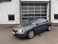 Grijs Gebruikt 2006 Volvo S60 Summum Sedan | € 9.950