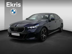 Blauw Gebruikt 2024 BMW 530e M Sport Sedan | € 63.900