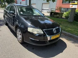 Zwart Gebruikt 2006 VW Passat Comfortline Stationwagen | € 999 (Super prijs)
