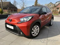 Rood Gebruikt 2022 Toyota Aygo Envy Hatchback | € 18.450 (Eerlijke prijs)