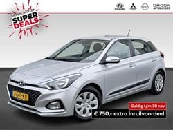 Licht grijs metallic Gebruikt 2020 Hyundai i20 Comfort Hatchback | € 17.430 (Goede deal)