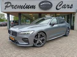 Grijs Gebruikt 2020 Volvo S60 R-Design Sedan | € 31.925 (Eerlijke prijs)