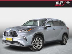 Grijs Gebruikt 2021 Toyota Highlander Executive SUV | € 43.950 (Goede deal)