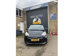 Zwart Gebruikt 2011 Toyota Verso-S MPV | € 4.999 (Eerlijke prijs)