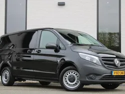 Zwart Gebruikt 2023 Mercedes e-Vito MPV | € 25.950