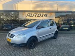 Grijs (metallic) Gebruikt 2006 VW Fox Trendline Hatchback | € 919 (Goede deal)