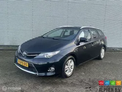 Toyota Auris Hybrid