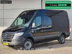 Zwart Gebruikt 2023 Mercedes Sprinter Van | € 30.900 (Goede deal)