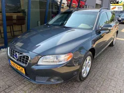Grijs Gebruikt 2010 Volvo V70 Momentum Stationwagen | € 9.445 (Iets duurder)