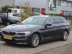 Grijs Gebruikt 2017 BMW 520 Executive Stationwagen | € 24.450 (Goede deal)