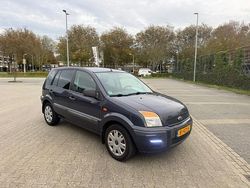 Grijs Gebruikt 2011 Ford Fusion MPV | € 2.450 (Eerlijke prijs)