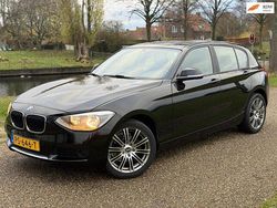 Zwart Gebruikt 2014 BMW 114 Hatchback | € 7.995 (Eerlijke prijs)