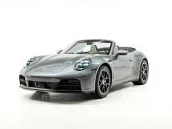 Vanadium grijs metallic Nieuw 2024 Porsche 911 Carrera Cabriolet | € 244.520 (Goede deal)