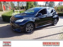 Zwart Gebruikt 2021 Toyota Yaris Team Hatchback | € 19.950 (Eerlijke prijs)