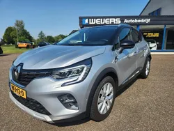 Zilver, metallic lak Gebruikt 2021 Renault Captur Intens SUV | € 19.350 (Goede deal)