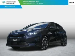 Black pearl Nieuw 2025 Kia Ceed Hatchback | € 32.490 (Eerlijke prijs)