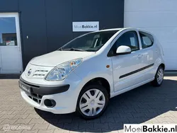 Nissan Pixo