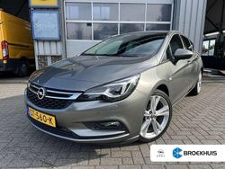 Grijs Gebruikt 2018 Opel Astra Innovation Hatchback | € 14.400 (Eerlijke prijs)