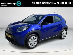 Blauw Gebruikt 2024 Toyota Aygo Play Hatchback | € 17.900 (Eerlijke prijs)