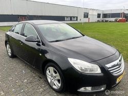 Zwart Gebruikt 2012 Opel Insignia Sport Hatchback | € 5.949 (Eerlijke prijs)