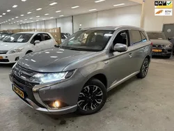 Grijs Gebruikt 2016 Mitsubishi Outlander Instyle SUV | € 14.949 (Iets duurder)