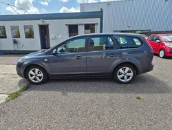 Grijs Gebruikt 2006 Ford Focus Futura Stationwagen | € 950 (Eerlijke prijs)