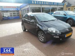 Zwart Gebruikt 2017 Fiat Punto Lounge Hatchback | € 8.745 (Eerlijke prijs)