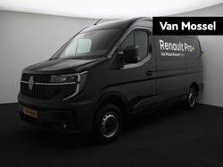 Noir nacré Gebruikt 2024 Renault Master Van | € 34.940 (Eerlijke prijs)