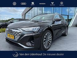 Bruin Gebruikt 2023 Audi Q8 e-tron Advanced SUV | € 62.450 (Iets duurder)