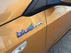 Oranje Gebruikt 2015 Hyundai i10 Comfort Hatchback | € 5.750 (Eerlijke prijs)