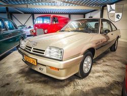 Grijs Gebruikt 1988 Opel Manta Coupé | € 22.950