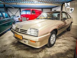 Grijs Gebruikt 1988 Opel Manta | € 22.950
