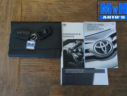 Zwart Gebruikt 2020 Toyota Corolla Business Edition Stationwagen | € 20.299 (Eerlijke prijs)