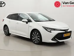 Wit Gebruikt 2021 Toyota Corolla Business Edition Stationwagen | € 19.499 (Eerlijke prijs)