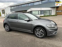 Grijs Gebruikt 2017 VW Golf VII Highline Hatchback | € 14.500 (Eerlijke prijs)