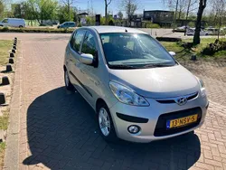Zilver Gebruikt 2010 Hyundai i10 Dynamiq Hatchback | € 3.150 (Eerlijke prijs)