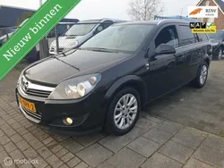 Zwart, metallic lak Gebruikt 2010 Opel Astra Cosmo Stationwagen | € 2.999 (Goede deal)